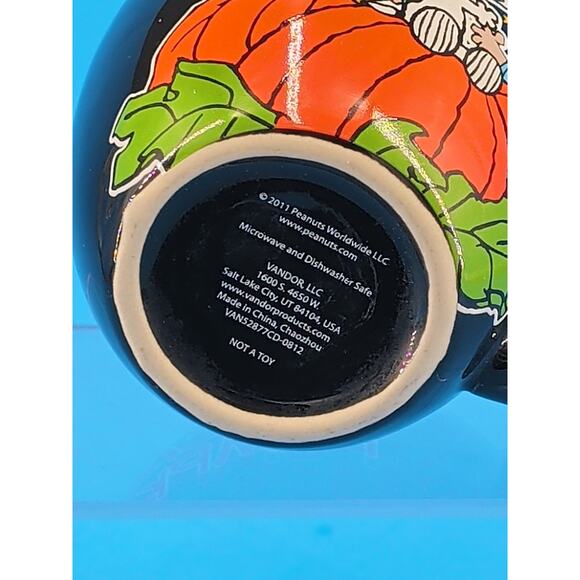 Peanuts It’s The Great Pumpkin Worldwide 2011 Ceramic Coffee Mug - Picture 7 of 10